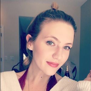 Meet your Posher, Meaghan